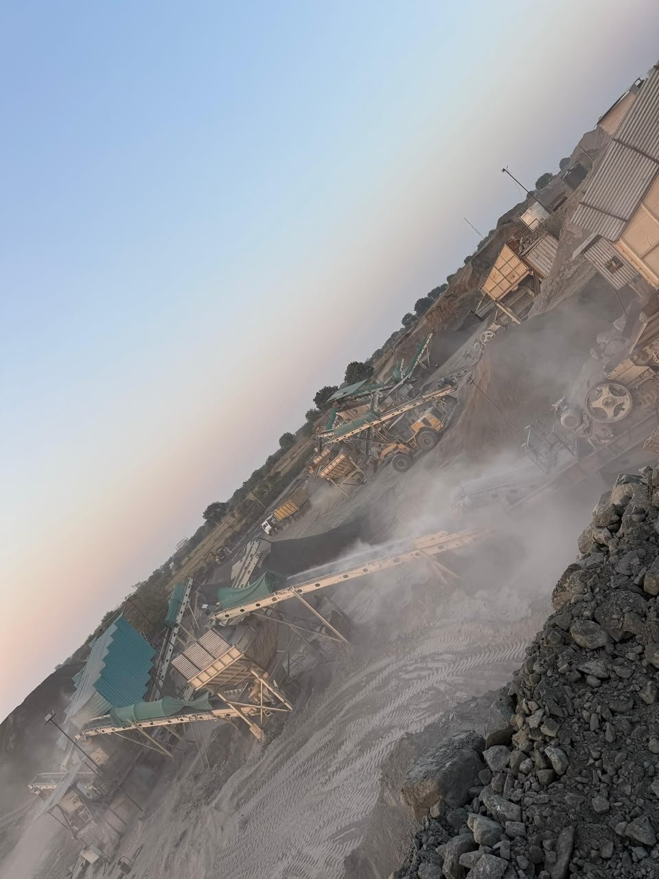 Crusher plant in operation at Bharuch, Gujarat